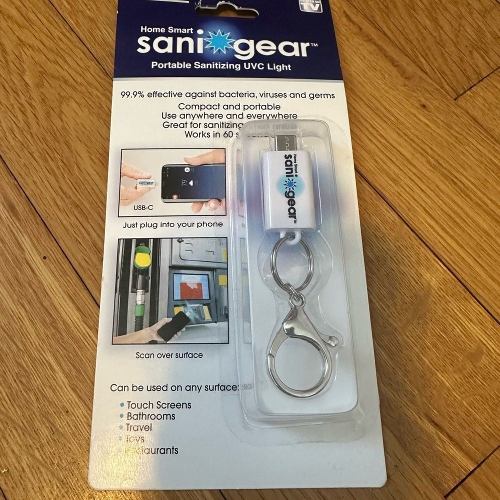 Sani gear Android portable sanitizing UVC light keychain
